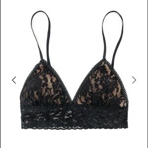 2 hanky panky padded bralettes